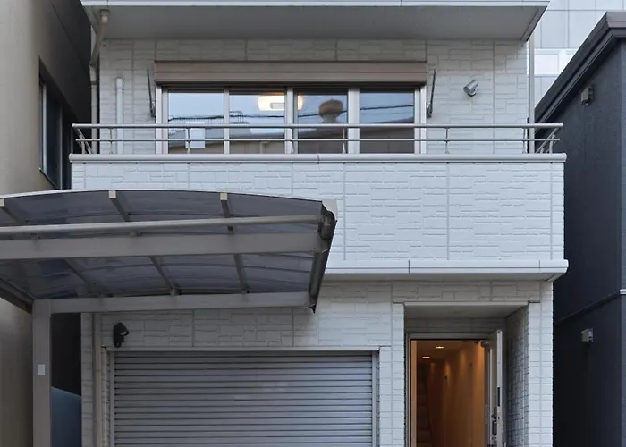 Comfy House Namba